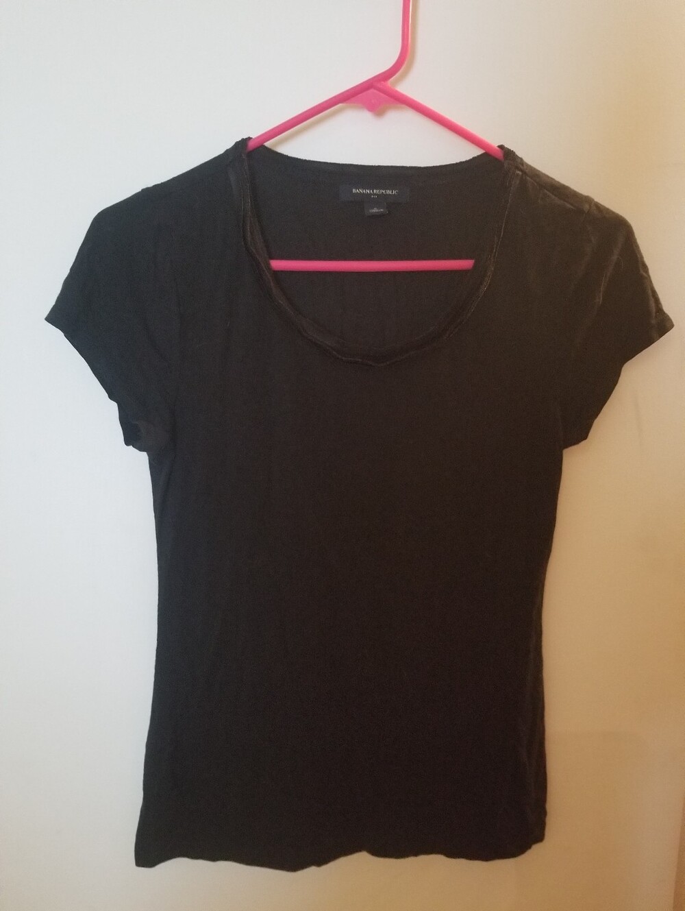 Banana Republic Black Scoop Neck Short Sleeve Tee